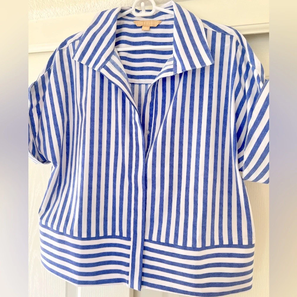 Hopes & Harlow White/Blue Stripe French-Cuff Button Down - Picture 2 of 8